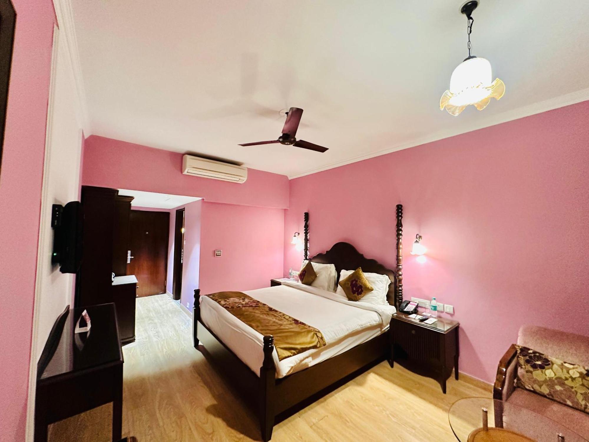 Royal Orchid Fort Resort Mussoorie Exterior photo
