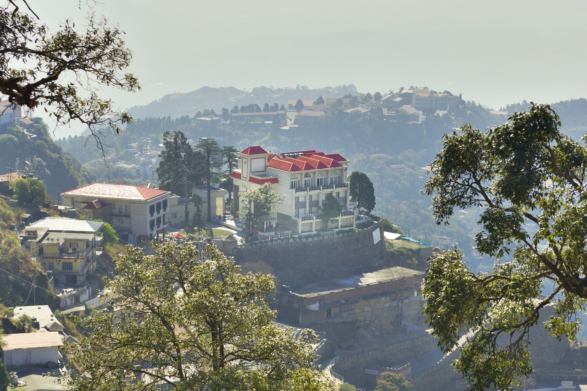 Royal Orchid Fort Resort Mussoorie Exterior photo